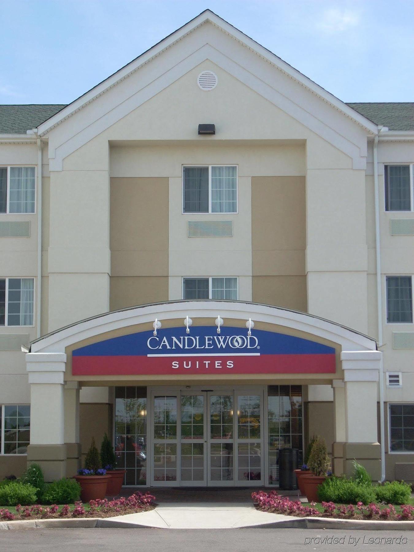 Candlewood Suites Windsor Locks, An Ihg Hotel Exterior photo