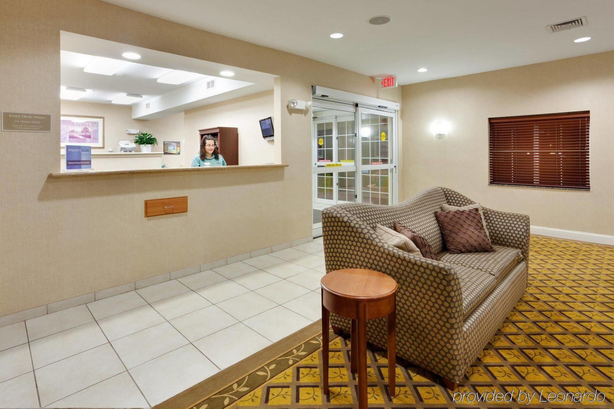 Candlewood Suites Windsor Locks, An Ihg Hotel Interior photo